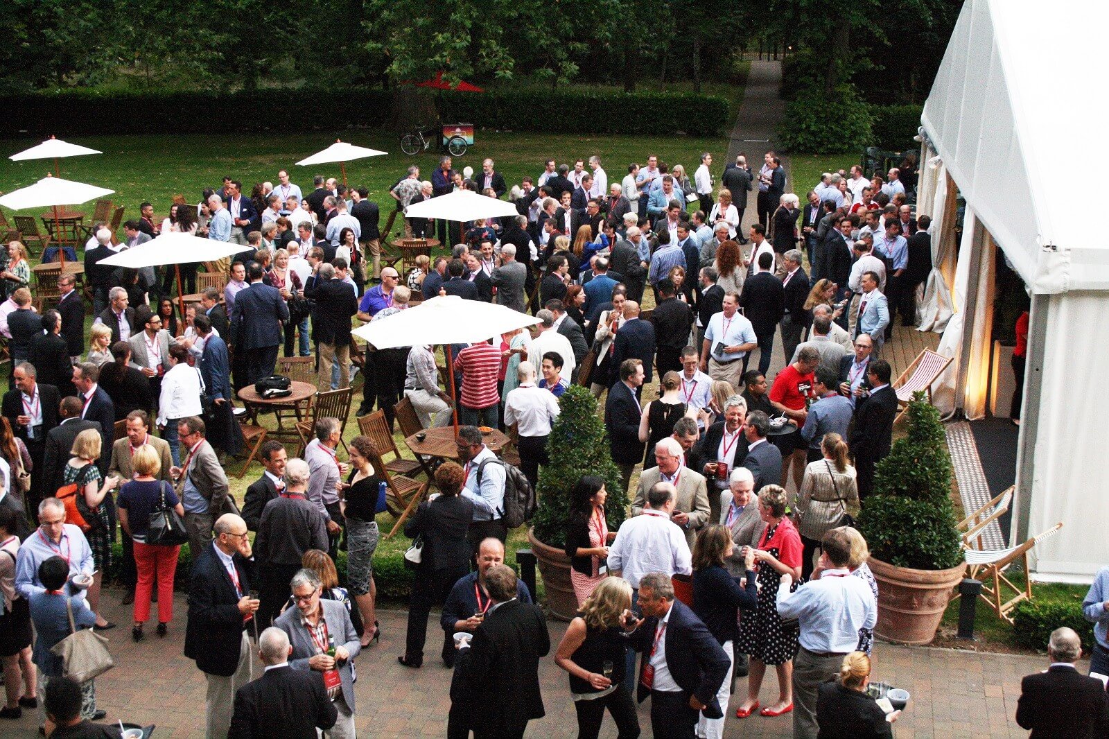 outdoor congregation